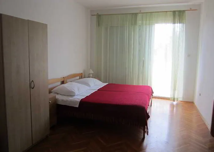 Perkovic Ana Szálloda Kaštela