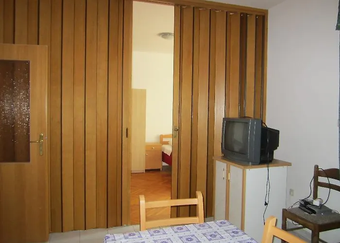 Perkovic Ana Kaštela