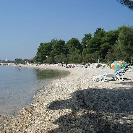 Perkovic Ana * Kastela