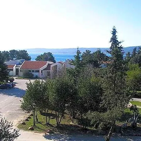 Perkovic Ana 3*