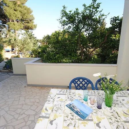 Apartment Perkovic Ana Kastela