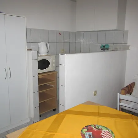 호텔 Perkovic Ana 3*