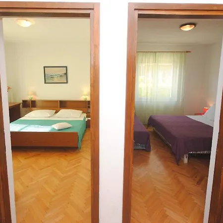 Apartment Perkovic Ana