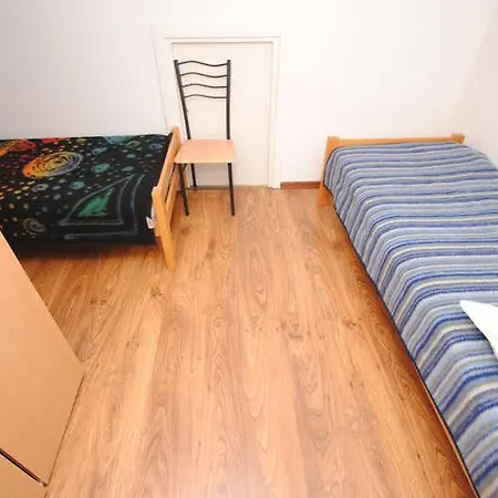 Perkovic Ana 3* Kaštela